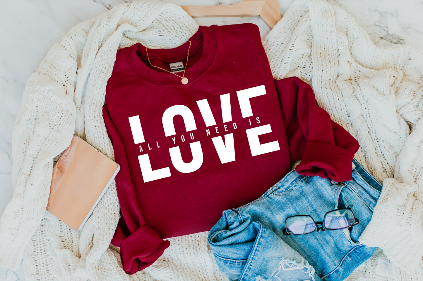 All you need is love Sweatshirt